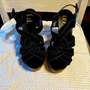 L.E.I. High heel size 7